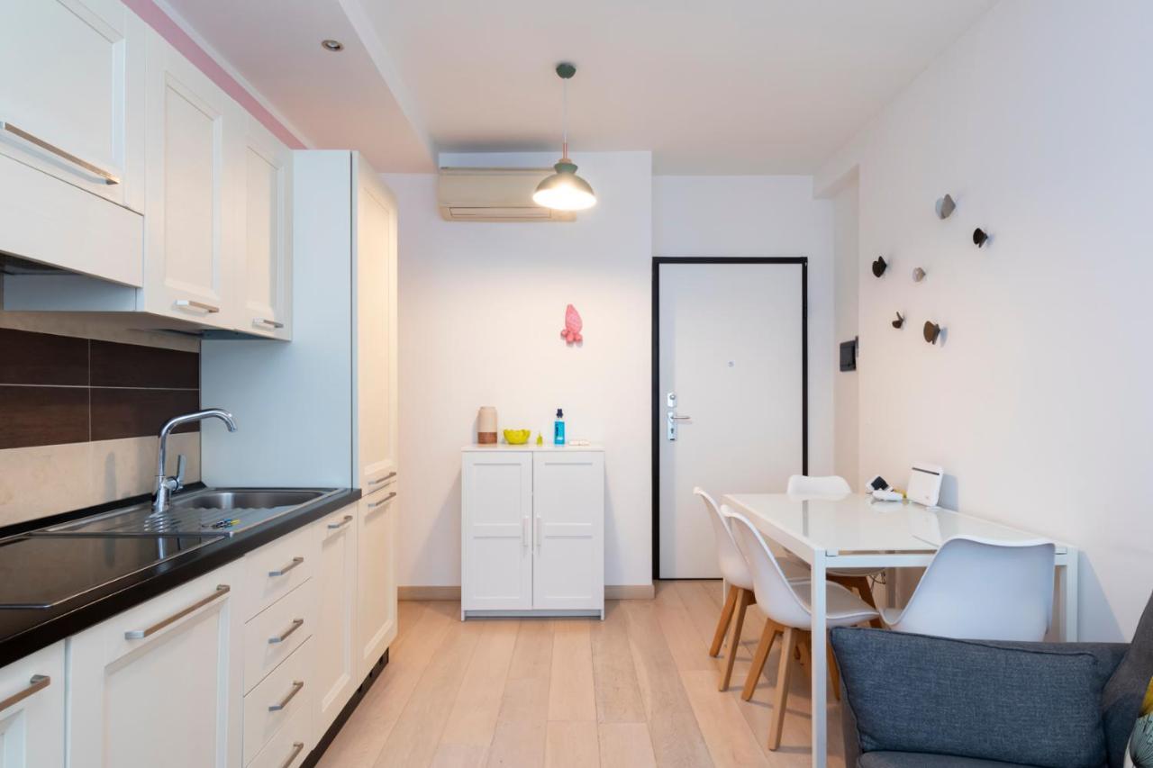 Luxury Apartment Near Bocconi Zamenhof 7 Milano Exteriör bild